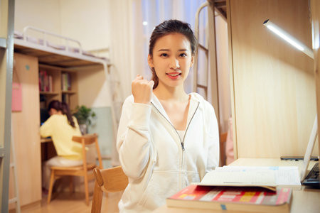 延邊大學(xué)MPA分?jǐn)?shù)線過了就能上嗎？