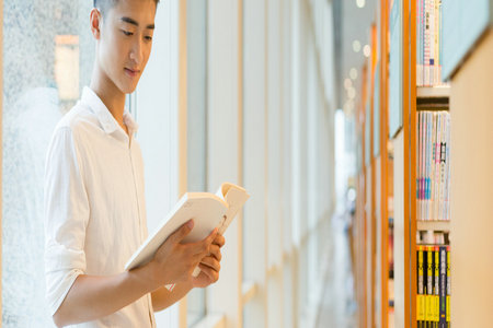 荷蘭商學院在職博士