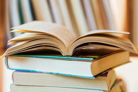 中南財(cái)經(jīng)政法大學(xué)在職研究生