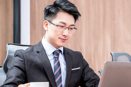 南京航空航天大學(xué)專(zhuān)業(yè)碩士招生時(shí)間