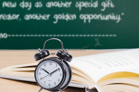 中央民族大學(xué)在職研究生招生人群