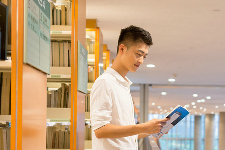 語言學(xué)及應(yīng)用語言學(xué)在職研究生招生院校 語言學(xué)及應(yīng)用語言學(xué)在職研究生招生院校