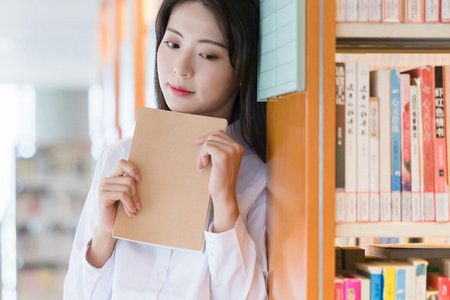 新聞學(xué)在職研究生招生人群