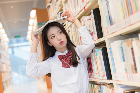 西班牙馬德里康普頓斯大學招生人群