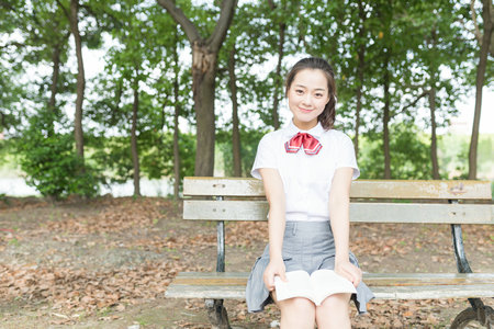 河南財(cái)經(jīng)政法大學(xué)產(chǎn)業(yè)經(jīng)濟(jì)學(xué)在職研究生招生人群