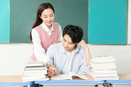 胡安卡洛斯國王大學(xué)工商管理碩士（MBA）招生人群