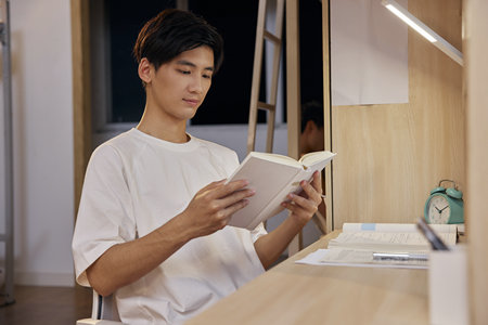 云南財經(jīng)大學(xué)在職研究生招生學(xué)院