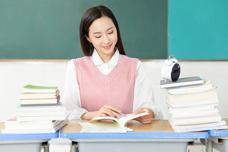 2025年新疆師范大學在職研究生招生簡章