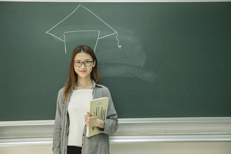 行政管理在職研究生招生簡(jiǎn)章