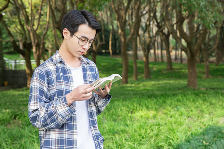 2025年中醫(yī)學(xué)在職研究生招生簡(jiǎn)章