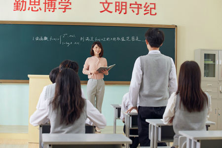 2026年河南醫藥大學在職研究生學制學費一覽表