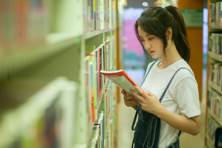 2026年美國威斯康星協(xié)和大學(xué)國際碩士學(xué)制學(xué)費(fèi)一覽表