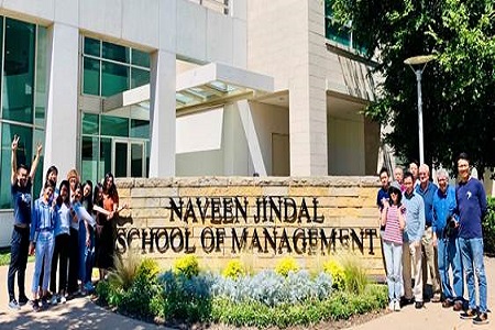 全體同學與UTD管理學院師生合影