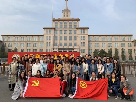 學生黨支部合照