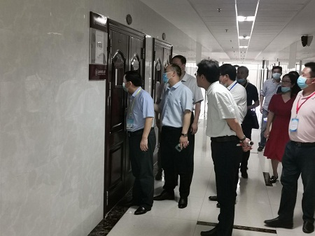 查看復試現場情況