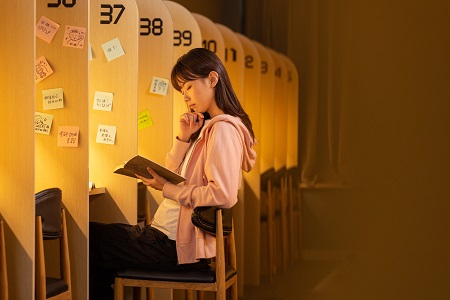 人民大學財政金融學院金融學在職課程培訓班怎么報名？