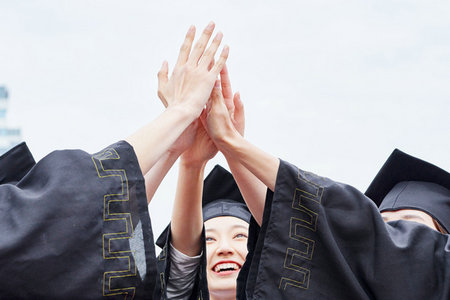 法國諾歐商學(xué)院國際博士招生流程