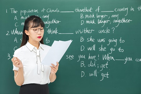  教師可以報考河北科技大學在職研究生嗎？