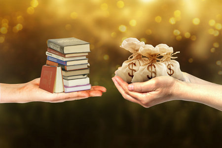 中國政法大學傳播學在職研究生學費 中國政法大學傳播學在職研究生學費