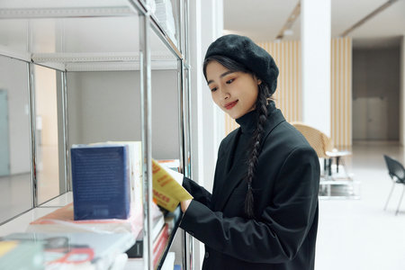 報考英國薩福克大學國際碩士不會影響工作