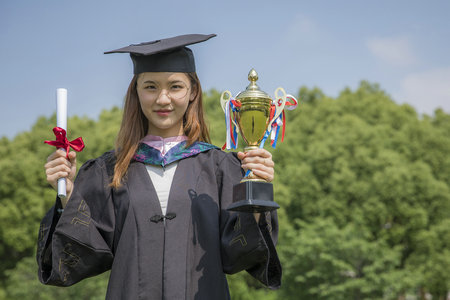 英國劍橋安格利亞魯斯金大學國際博士獲得證書