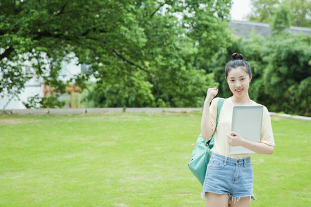 英國西倫敦大學(xué)國際碩士