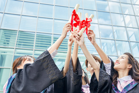 英國倫敦城市大學國際博士招生時間