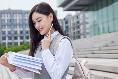 法國INSEEC高等商學院報考條件