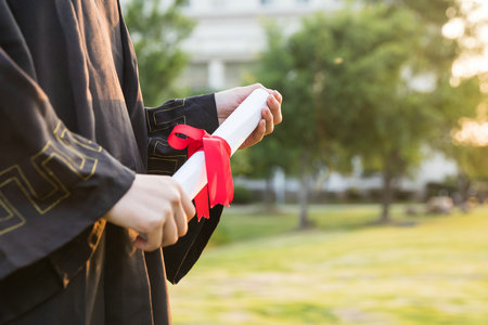 英國薩福克大學學費一覽表