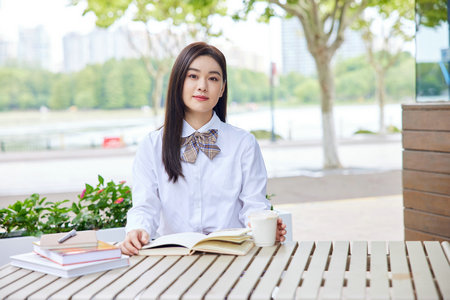 北京語言大學(xué)非全日制研究生學(xué)費(fèi)