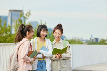 上海對(duì)外經(jīng)貿(mào)大學(xué)國(guó)際貿(mào)易在職研究生招生對(duì)象